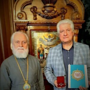 ПОЗДРАВЛЯЕМ НАШЕГО ДИРЕКТОРА!